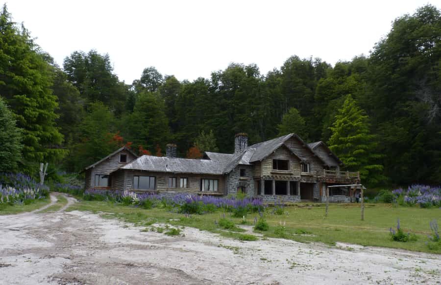 Bariloche: German Immigration and History Walking Tour - Guide style that makes history stick (Diego, plus others)