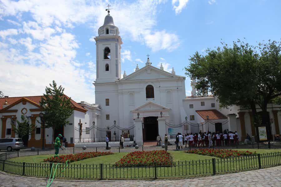 Buenos Aires: 3-Hour Private Customizable Tour - Plaza de Mayo (May Square) and Casa Rosada: quick guided orientation