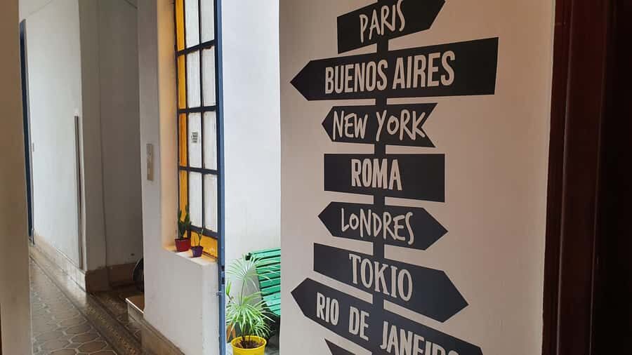 Buenos Aires: Group tango class with mate and snacks - Price and value: $25 for class time plus cultural extras