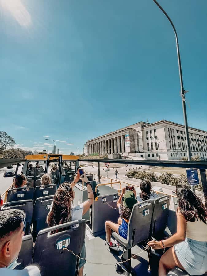 Buenos Aires Hop-On Hop-Off Bus and Exclusive Benefits - Where to Start: The Córdoba Avenue Exchange Moment