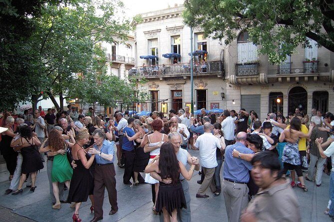 Buenos Aires in One Day Private Walking Tour - How this one-day walk teaches Buenos Aires, not just shows it