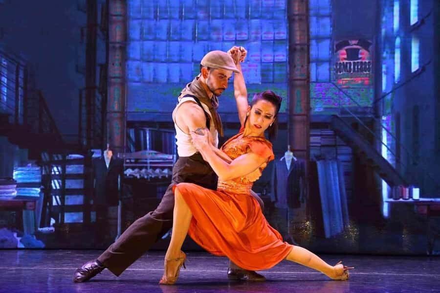 Buenos Aires: Madero Tango Show with Optional Dinner - The show itself: singing, tango, and a live orchestra