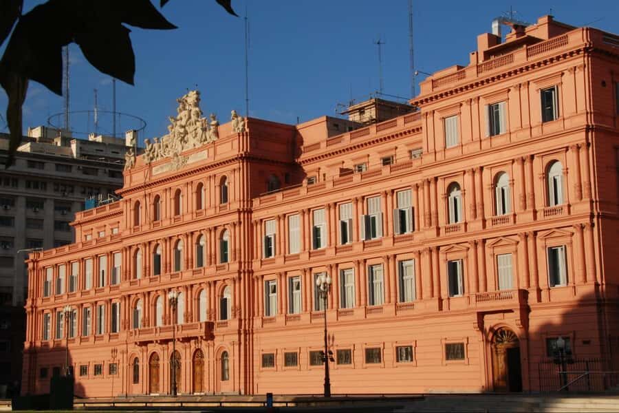 Buenos Aires Premium City Tour - San Telmo’s Narrow Streets and La Boca’s Caminito Color