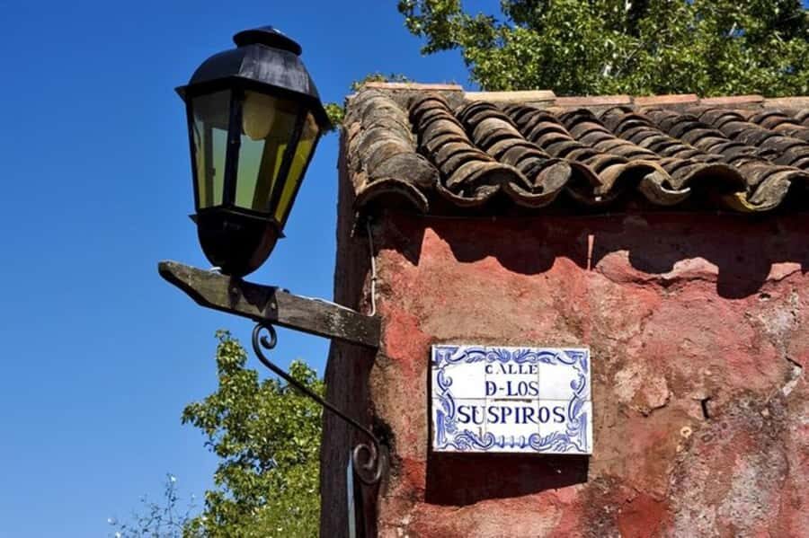 Colonia del Sacramento: Small-Group Day Trip - City defenses and panoramic views: walls and the lighthouse