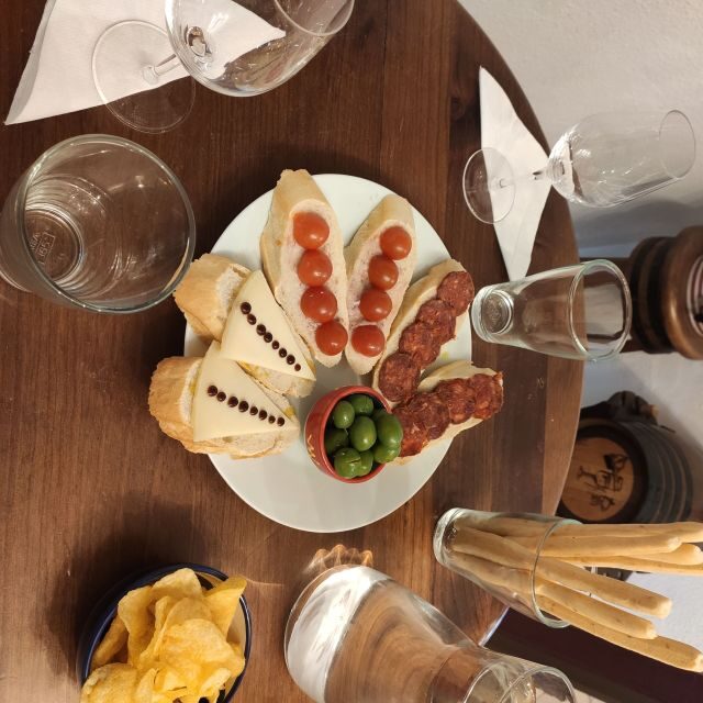 Córdoba: Local Wine Tasting Evening - Tapas pairing: the bite-size way to learn Spanish wine