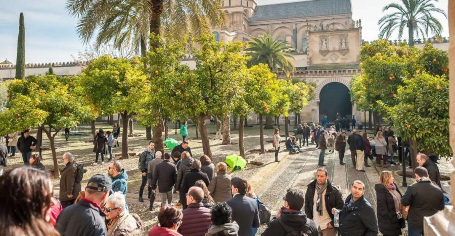 Cordoba: Monuments Walking Tour - Who might want a different plan