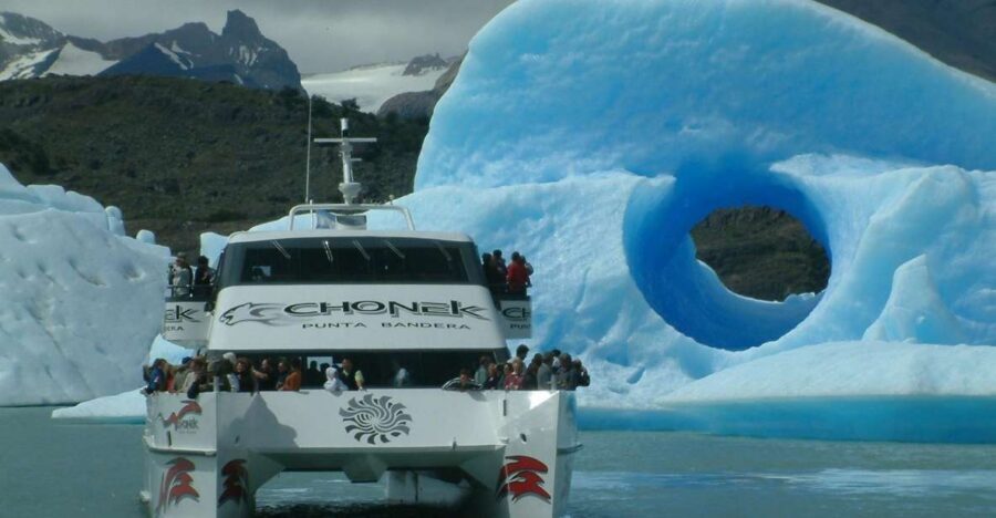 El Calafate: All Glaciers Boat Trip - Who should book this glacier cruise and walk