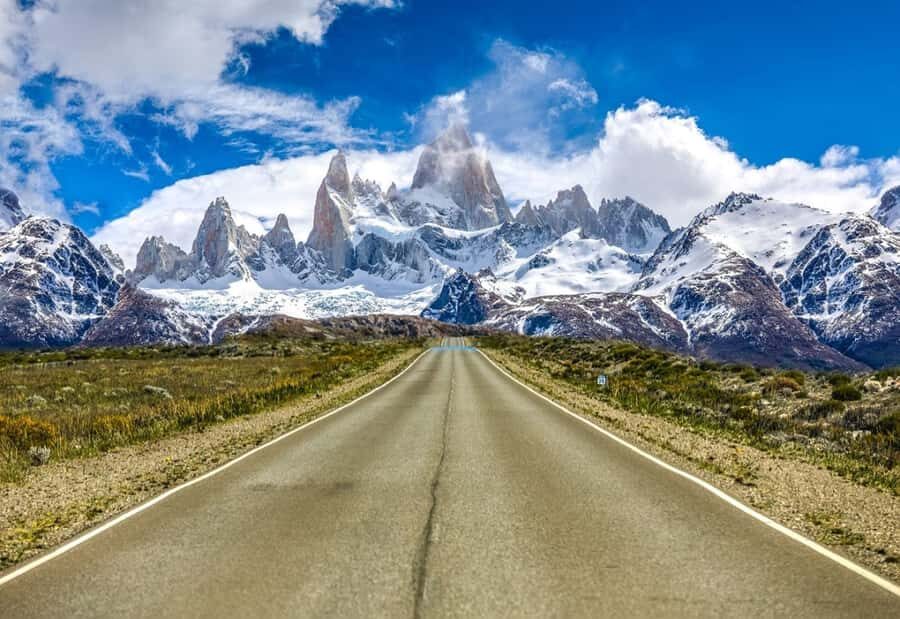 From El Calafate: El Chalten Full-Day Tour and Short Hike - Estancia La Leona: A River-Stop That Breaks Up the Drive
