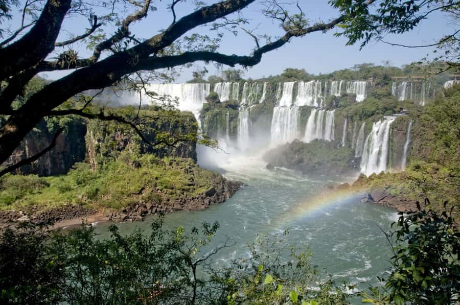 From Foz do Iguaçu: Argentinean Falls Tour with Pickup - Walking time, meeting points, and not feeling rushed