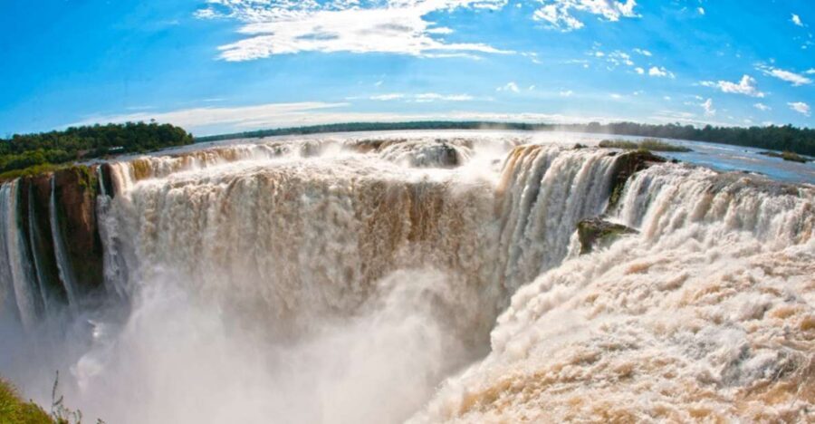 From Foz do Iguaçu: Argentinian Iguazu Falls with Ticket - What to bring (and what to avoid) so the day stays pleasant