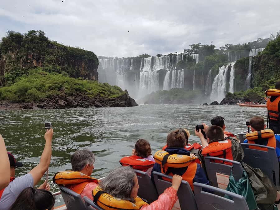 From Foz do Iguaçu: Iguazú Falls Boat Ride Argentina - Foz do Iguaçu to Argentina: a 9-hour “do-it-all” day