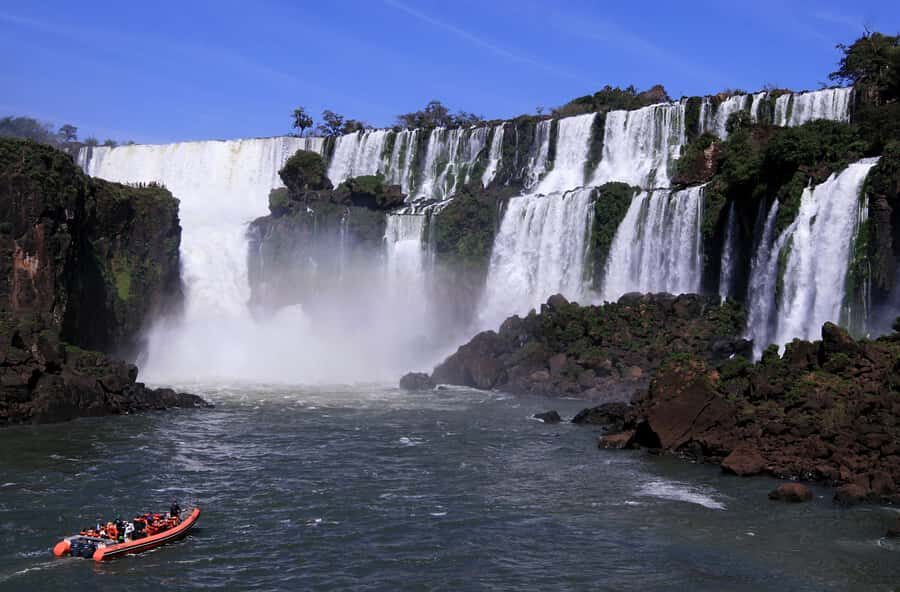 From Foz do Iguaçu: Iguazú Falls Boat Ride Argentina - Lunch break and getting your timing right