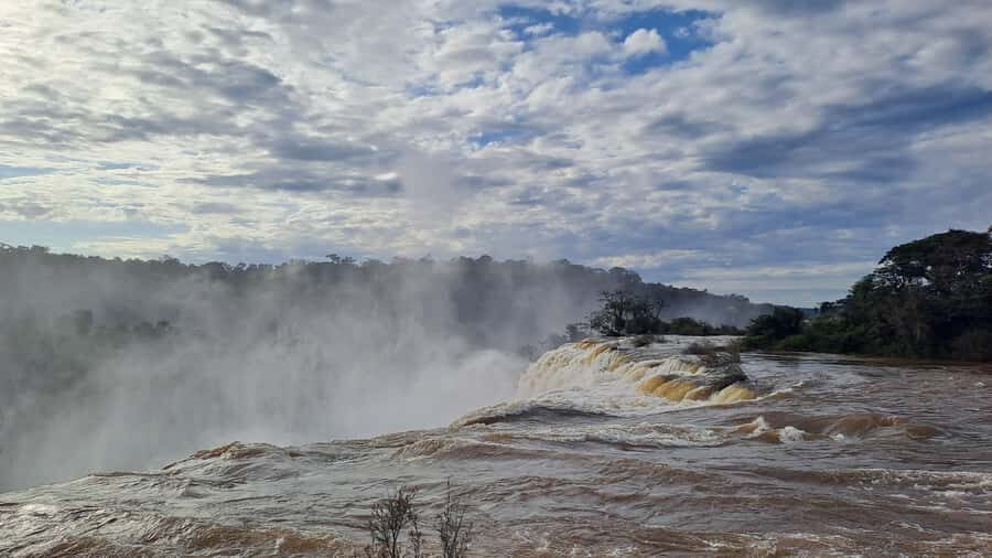 From Foz do Iguaçu: Iguazú Falls Boat Ride Argentina - Pace, comfort, and who this tour fits best