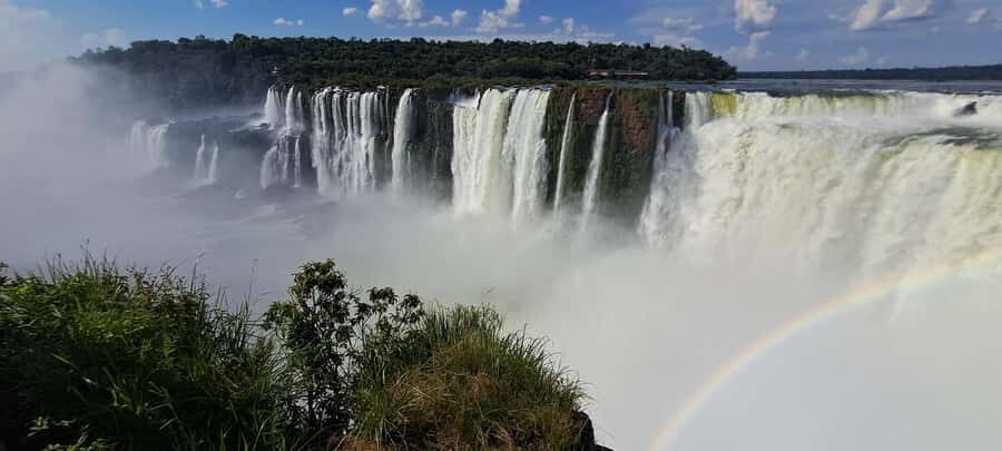 From Foz do Iguaçu: Tour to Argentinian Falls - Price and value: what $42 really buys, then what you’ll add