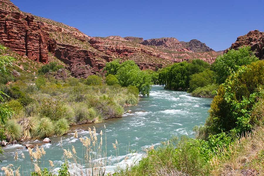 From Mendoza: San Rafael Sightseeing and Atuel Canyon Tour - San Rafael First Stop: Villa 25 de Mayo and the Oasis City
