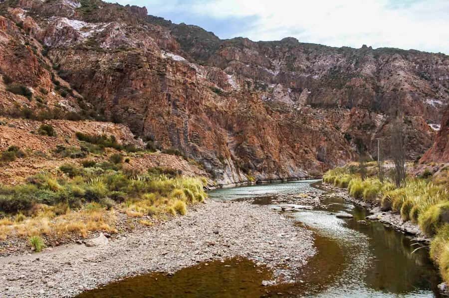 From Mendoza: San Rafael Sightseeing and Atuel Canyon Tour - Practical Tips: Shoes, Swimwear, and Staying Comfortable