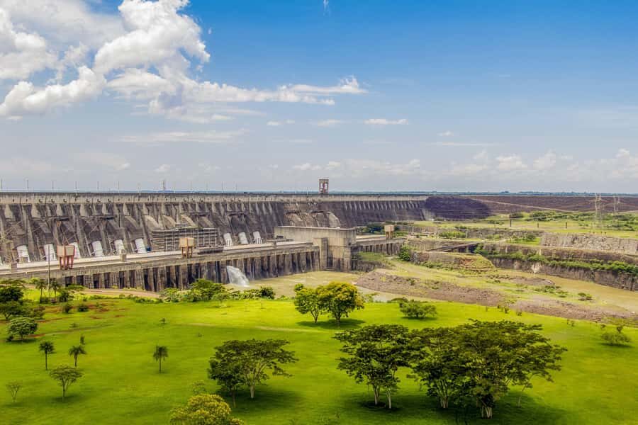 From Puerto Iguazu: Itaipu Dam Tour with Entrance Ticket - Starting in Puerto Iguazú: Pickup, Shared Transport, and Border Prep