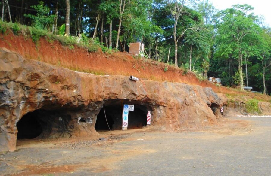 From Puerto Iguazu: San Ignacio Ruins and Wanda Mines Tour - FAQ