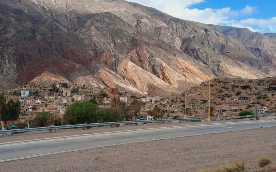 From Salta: Serranías del Hornocal & Hill of 14 Colors Tour - Hornocal Hill of 14 Colors: entrance fee, altitude, and managing 30 minutes