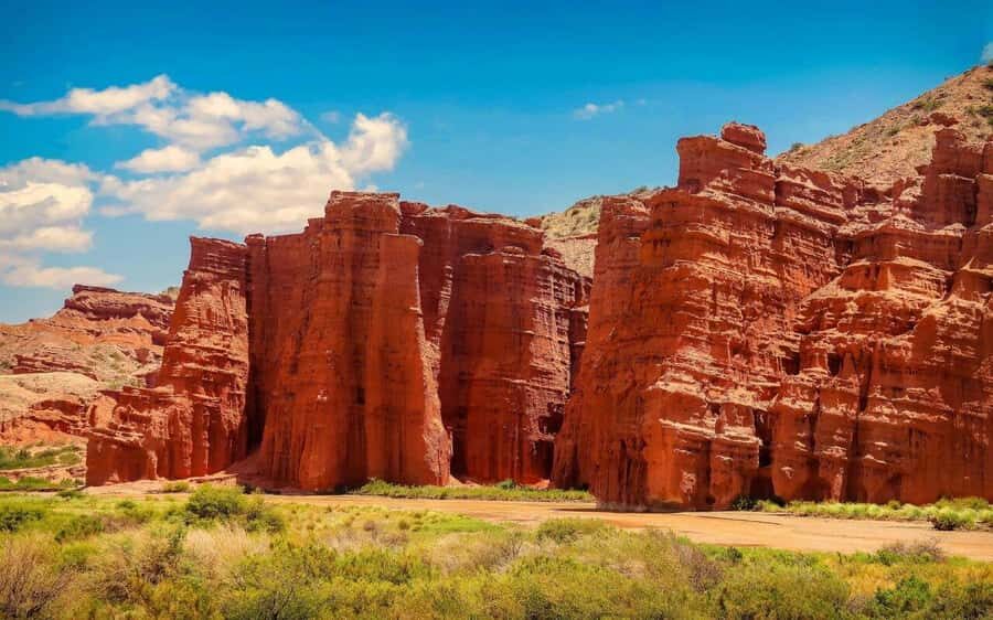 From Salta:Cafayate and the imposing Quebrada de las Conchas - Salta Province roads to the Calchaquí Valley wine towns