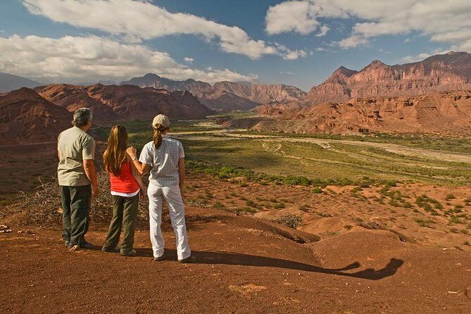 Full-day Cafayate, Lerma Valley, and Wine Tasting from Salta - The big payoff starts at Quebrada de las Conchas: photo stops and geology