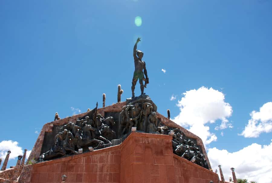 Full-Day Tour to Humahuaca from Salta - National Park of the Cactus and Recta del Tin Tin: More Than a Scenic Detour