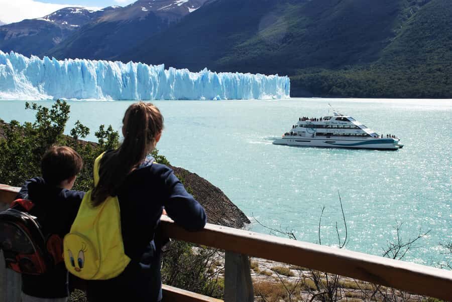 Gourmet Glacier Cruise & Footbridges of Perito Moreno - Las Vacas Post: a 30-minute forest walk with a postcard payoff