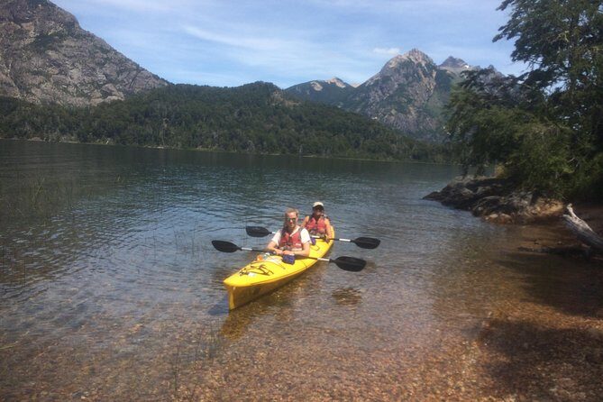 Half a day of kayaking on Lake Moreno in private service - Circuito Chico by boat: the scenic route to your paddle