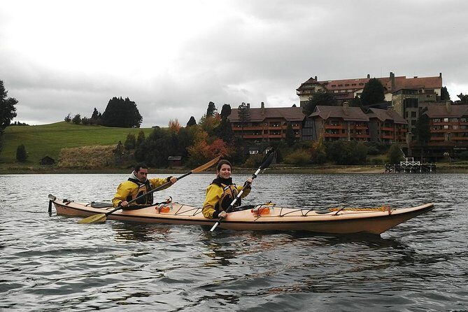 Half a day of kayaking on Lake Moreno in private service - Price and value: what $150 per person really buys