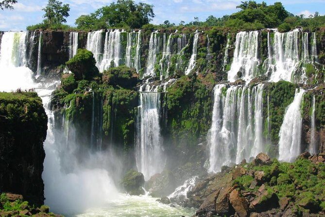 Iguazú Experience in 2 days: Argentine and Brazilian Falls - Getting between parks and countries: passports, money, and real-world timing