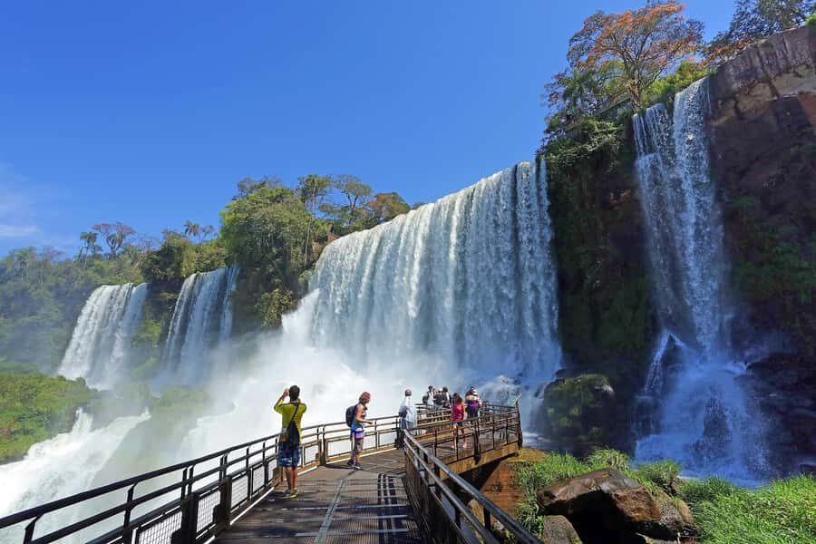 Iguazu Falls: Gran Aventura Boat and Argentinian Falls Tour - Guides and language: what to expect in real life
