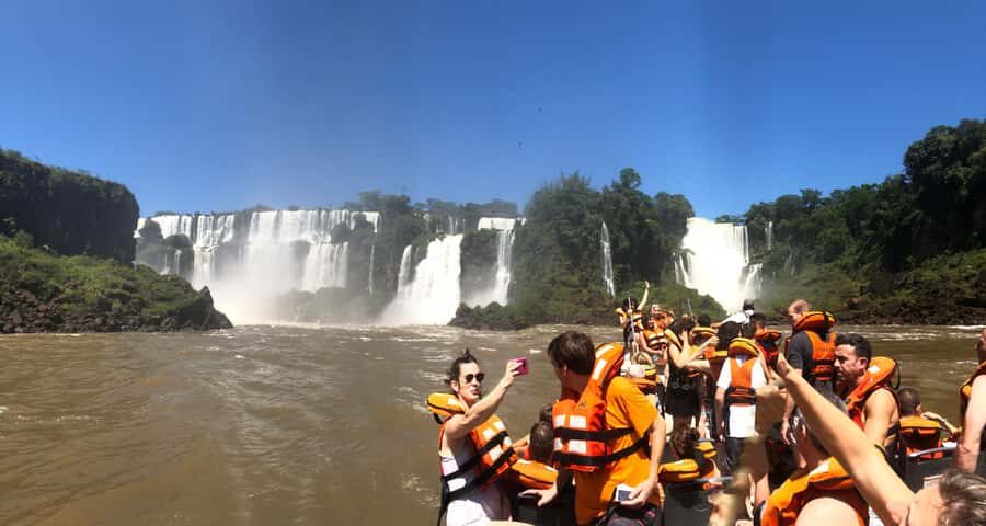 Iguazu Falls: Gran Aventura Boat and Argentinian Falls Tour - The hotel pickup and the morning rhythm inside the park