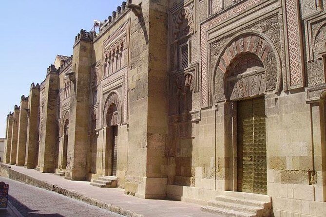 Mosque of Cordoba History Tour in English Tickets included - Inside the Mezquita: what you’ll learn to notice right away
