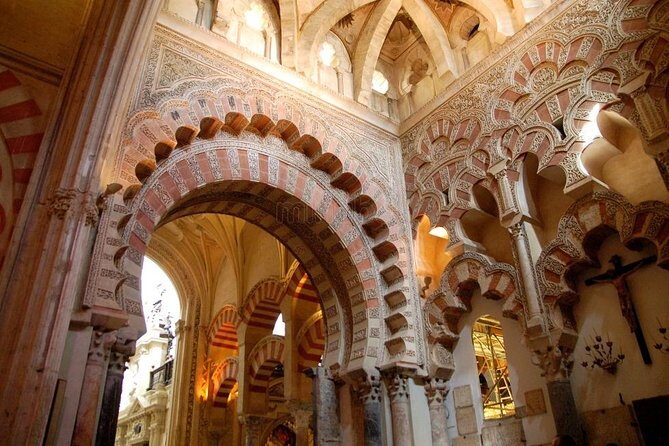 Mosque of Cordoba Private Tour in English Ticket included - Headsets and group size: when audio receivers are included