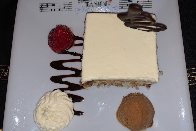 Mr. Tango in Buenos Aires - The 3-Course Argentine Dinner Before the Dancing Starts