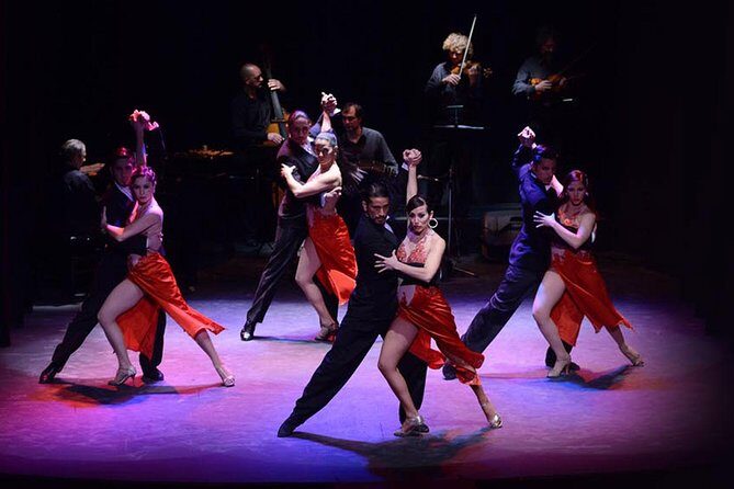 Palacio Tango: Tango Show at the Piazzolla Theater - The performance: singers, tango dancers, and a classic repertoire