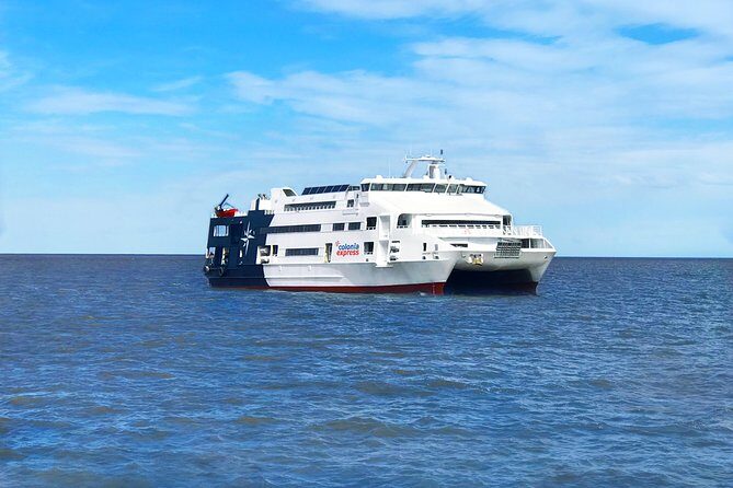 Premium Day Tour to Colonia del Sacramento - Buenos Aires to Colonia: how the ferry schedule shapes your day