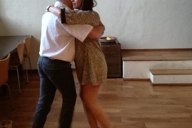 Private Argentine Cooking Class and Tango Lesson in Buenos Aires - Tango lesson: learning steps you can actually use