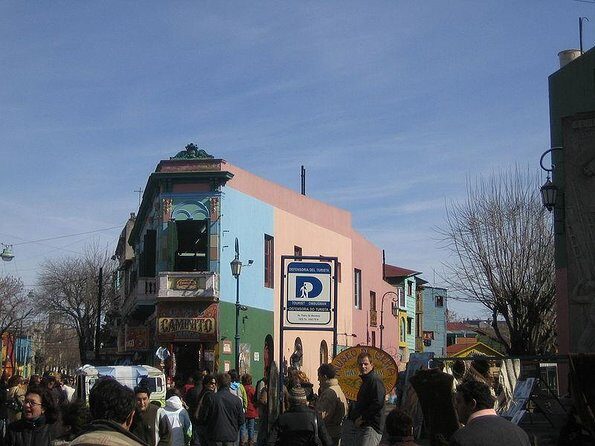 Private Off the Beaten Path: Hidden Urban Art Bike Tour - Street art by bike: why this Buenos Aires loop feels different