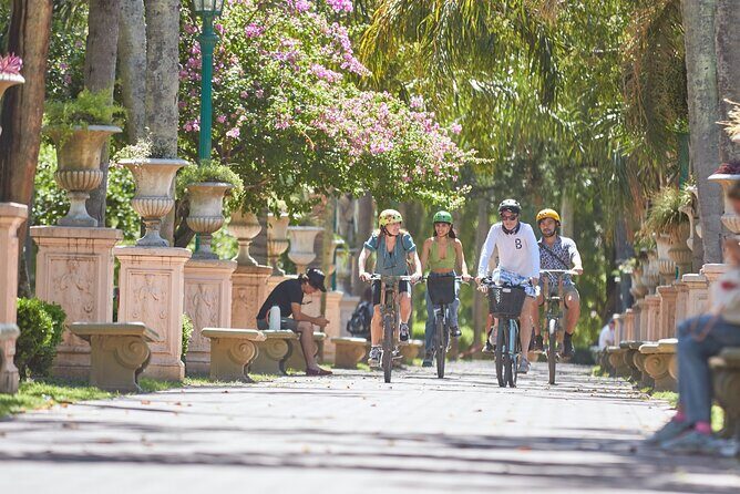 Private Off the Beaten Path: Hidden Urban Art Bike Tour - Stop 1: Biking Buenos Aires and the purpose-driven vibe