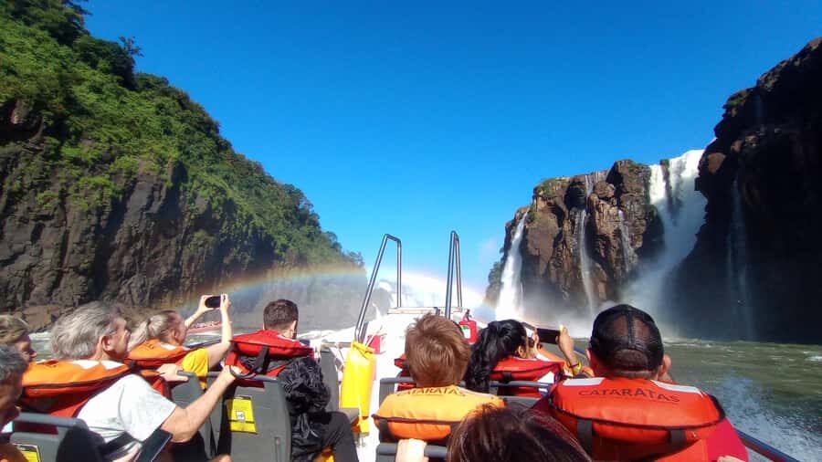 Puerto Iguazu: Argentine Falls & Great Adventure Boat - Hotel pickup and the rhythm of the day (8 hours that actually fill up)