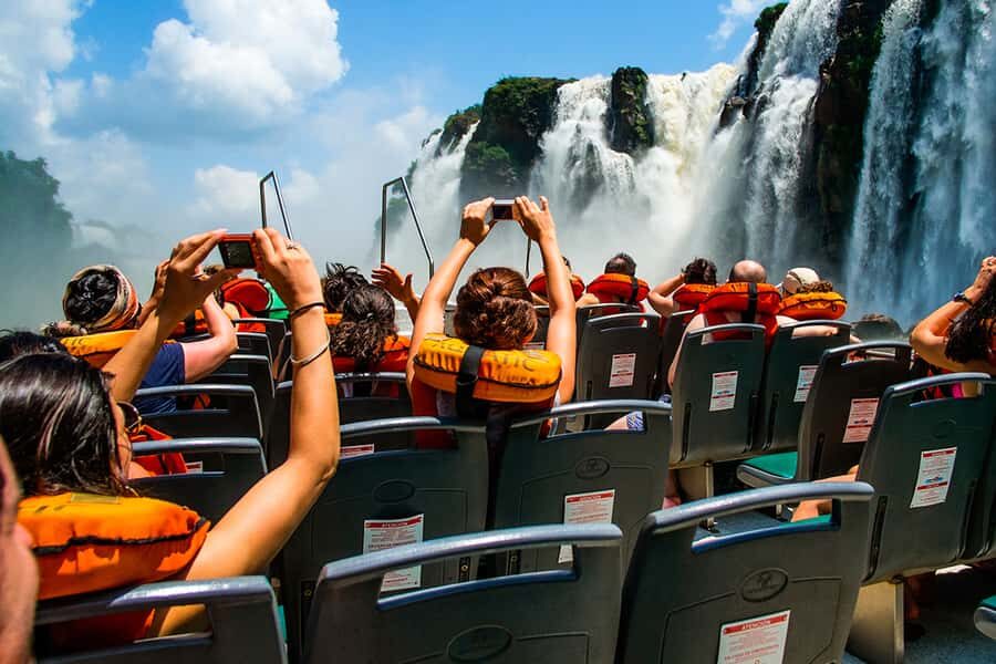 Puerto Iguazú: Iguazú Falls Adventure with 4WD & Boat Ride - Practical tips that keep the day smooth (and less stressful)
