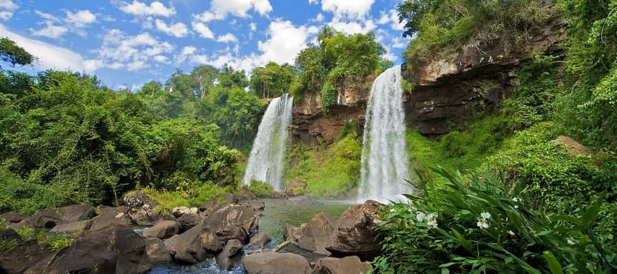 Puerto Iguazu: Iguazu Falls Argentinian Side Full-Day Tour - Arrechea jump: the 23-meter waterfall stop you can feel