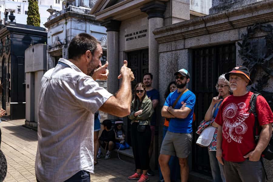 Recoleta Cemetery - Small Group Tour of History & Secrets - The 1880s Walking Loop: How the Tour Moves Through Recoleta