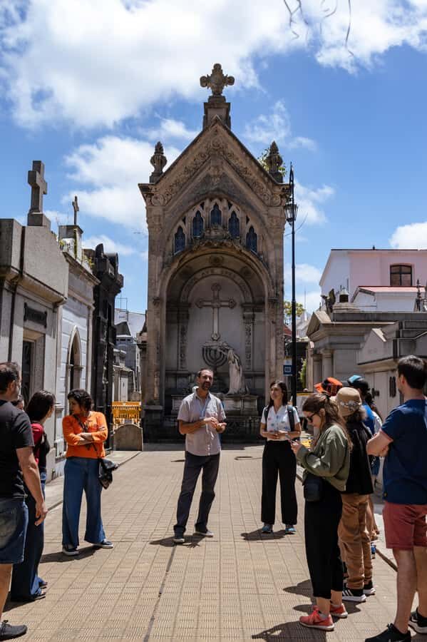 Recoleta Cemetery - Small Group Tour of History & Secrets - European-Style Mausoleums: The Art Details You’ll Start Noticing