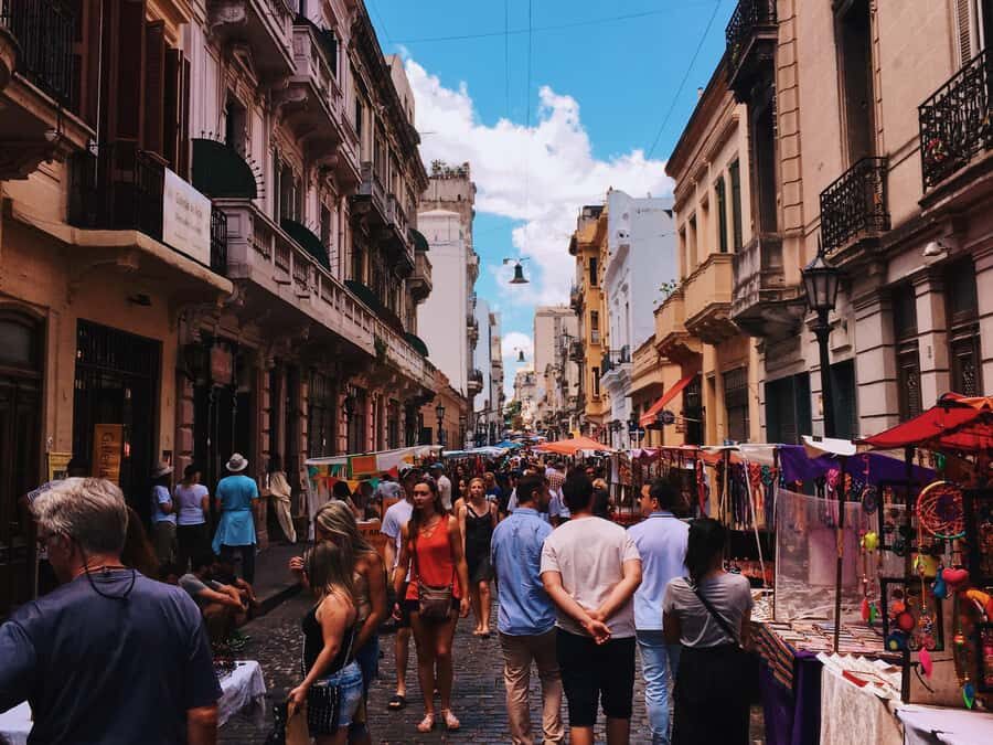 San Telmo: Historical Guided Tour with Street Food & Drinks - Meeting at El Federal Bar: The San Telmo start that sets the tone