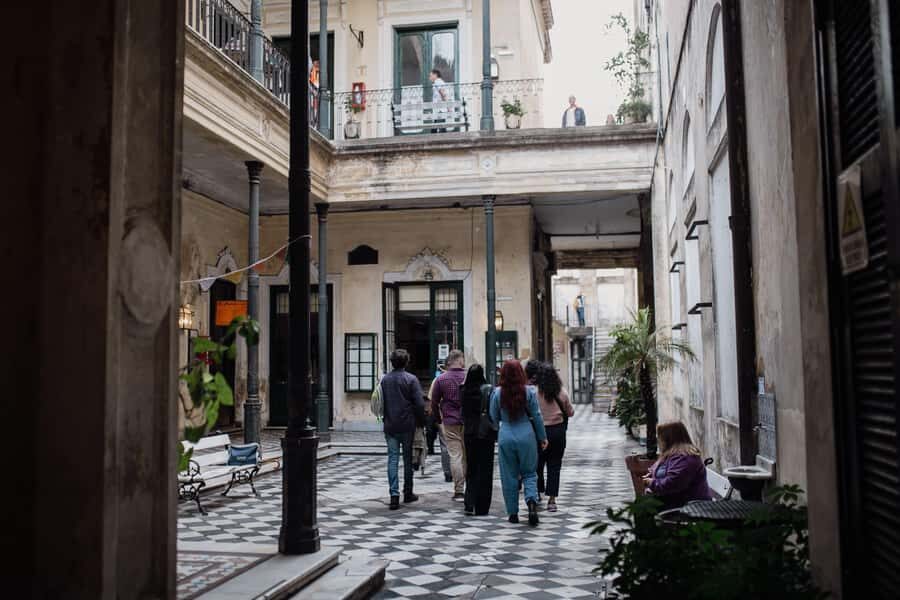 San Telmo: Historical Guided Tour with Street Food & Drinks - Regional specialties tasting: how to make your order count