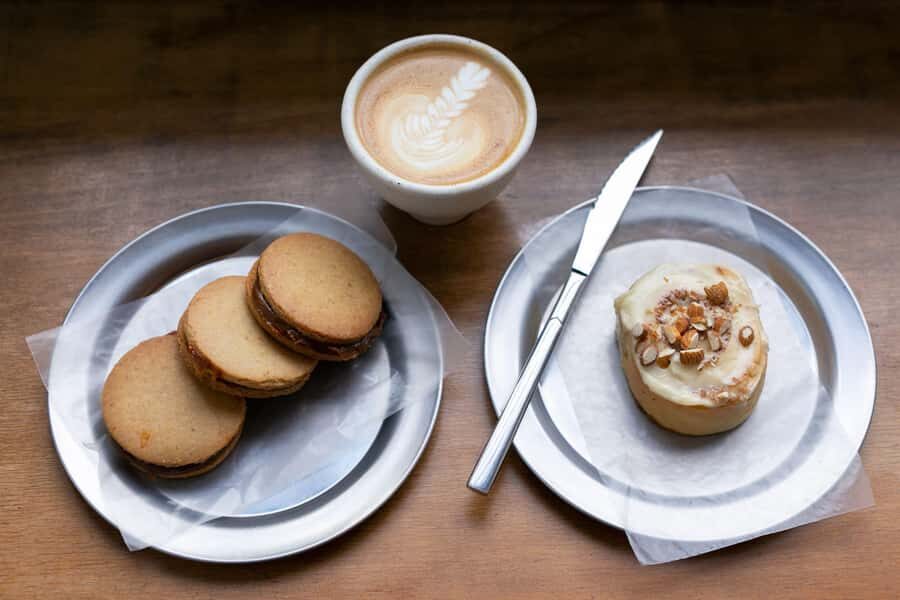 San Telmo: Historical Guided Tour with Street Food & Drinks - Who this tour is best for (and who should skip it)
