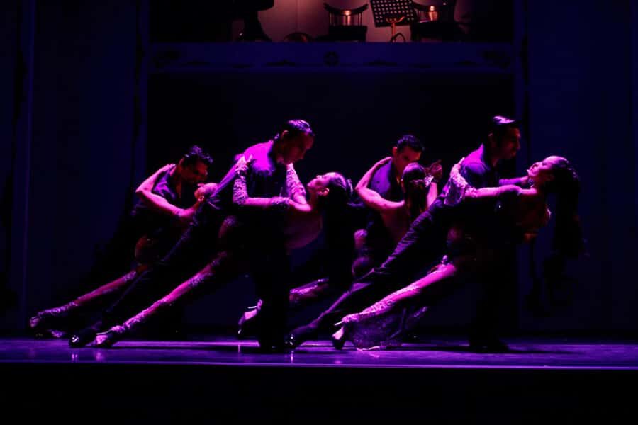 Tango Show at Café de los Angelitos - Who should book this tango night, and who should think twice
