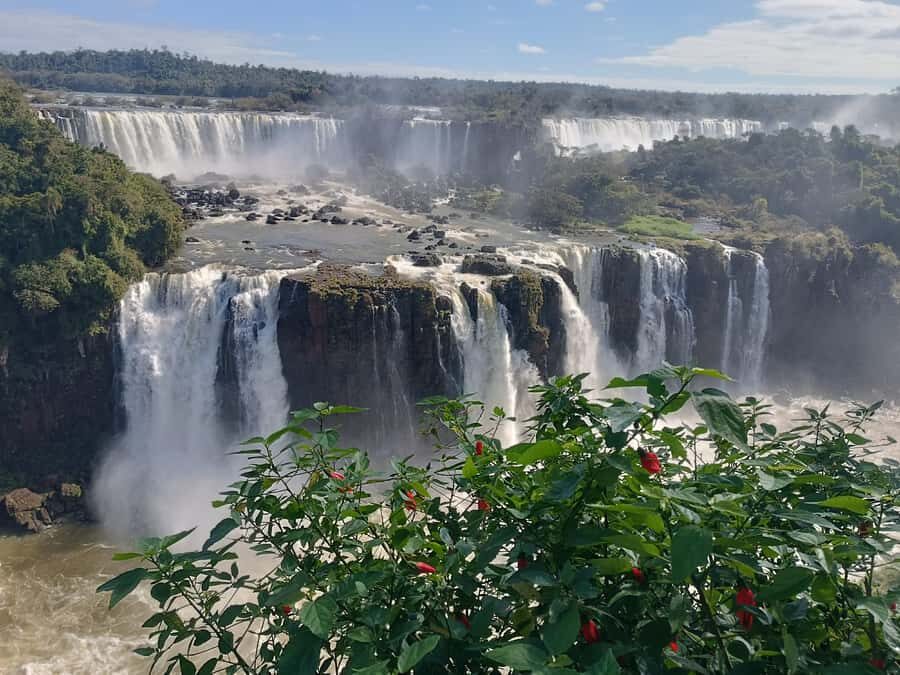 Tour Privado -Iguazú Falls Argentinean side + opção de barco - Jungle Train to Devil’s Throat: the start that hits hard